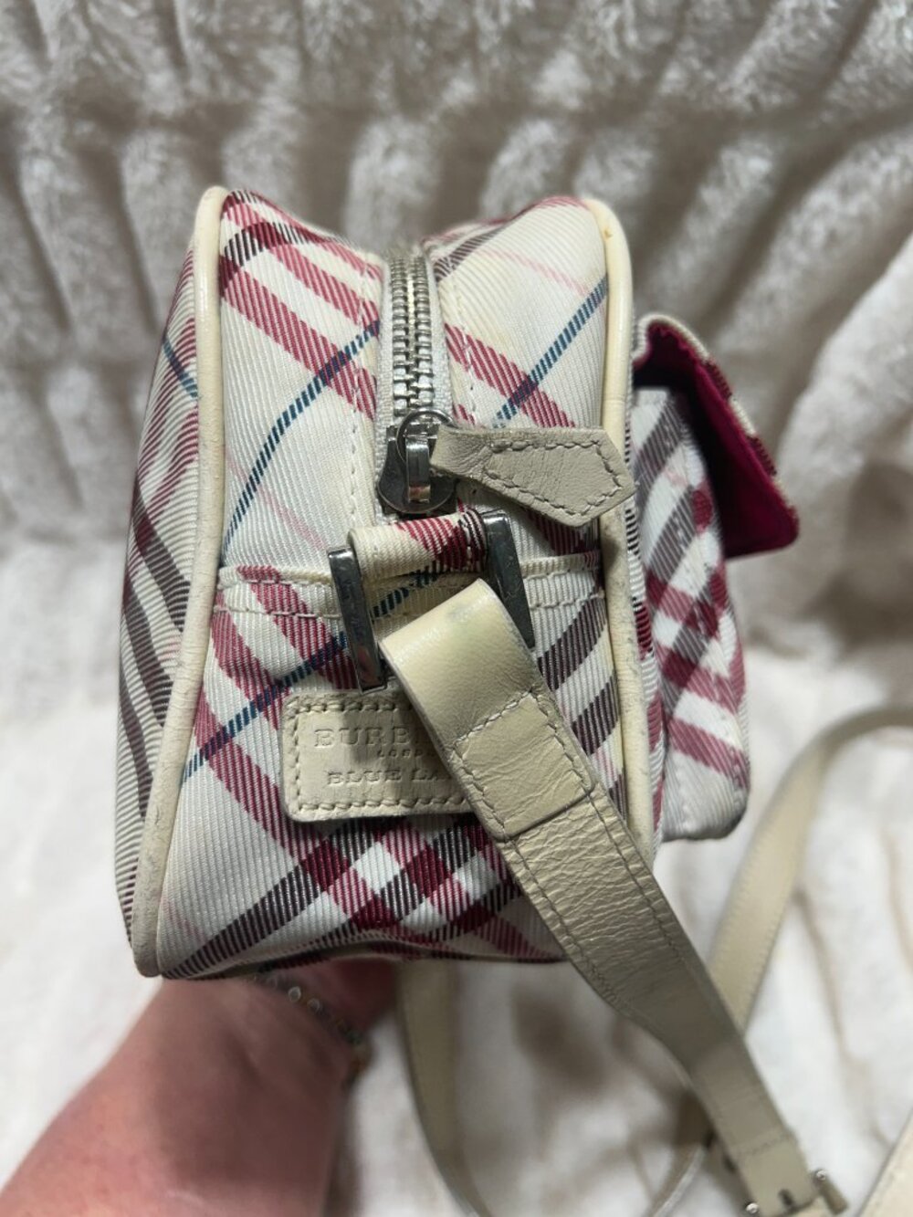 Authentic Burberry Blue Label Nova Check Nylon Crossbody Bag - Japan Exclusive - Picture 4 of 12